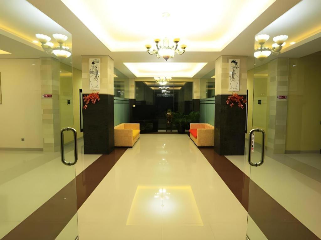 Bali Mega Hotel Джимбаран Экстерьер фото