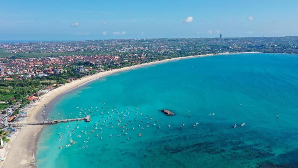Bali Mega Hotel Джимбаран Экстерьер фото