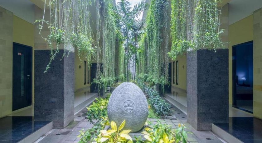 Bali Mega Hotel Джимбаран Экстерьер фото