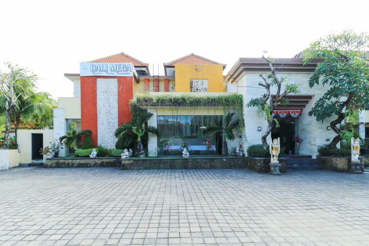 Bali Mega Hotel Джимбаран Экстерьер фото