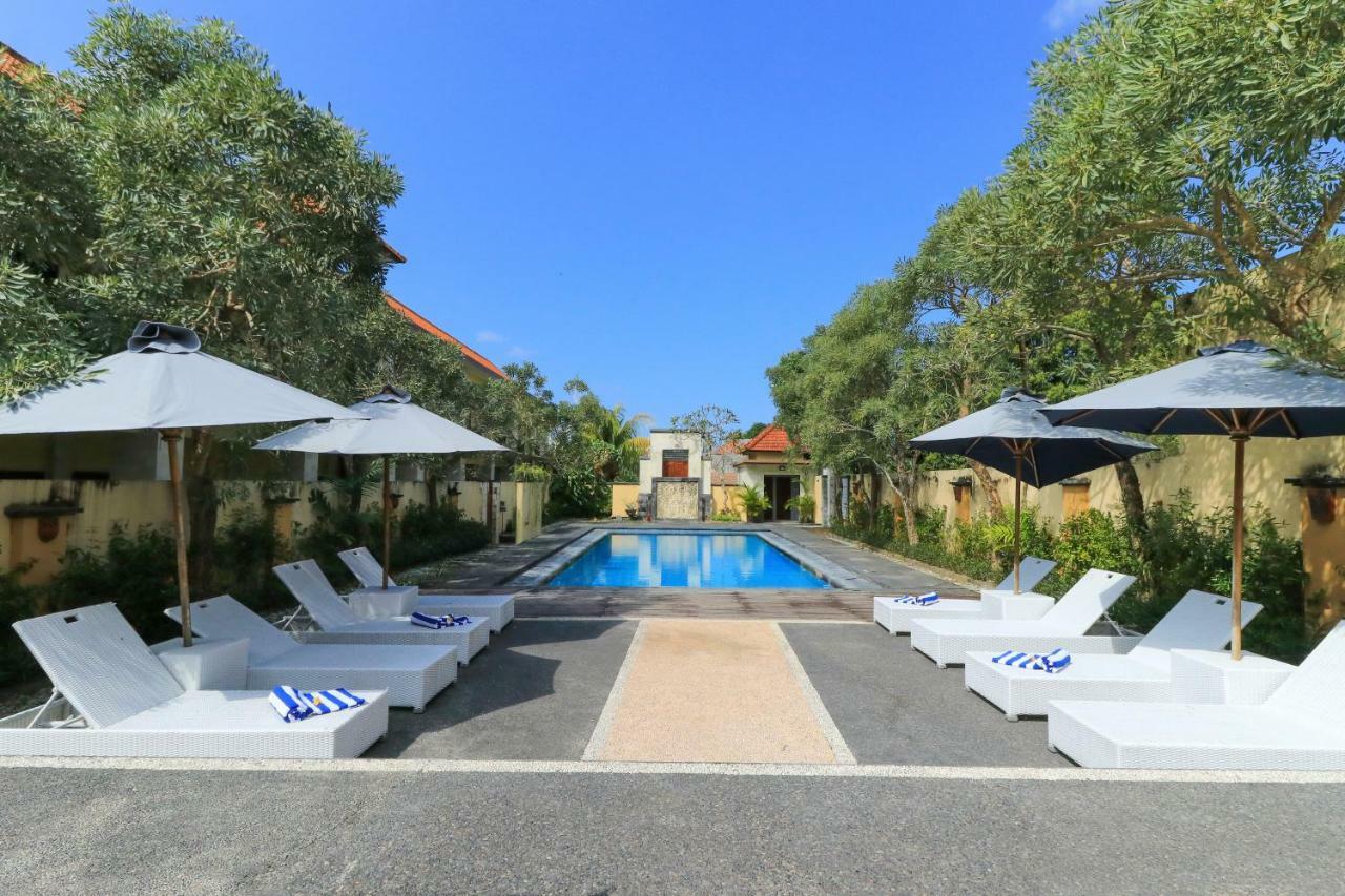 Bali Mega Hotel Джимбаран Экстерьер фото